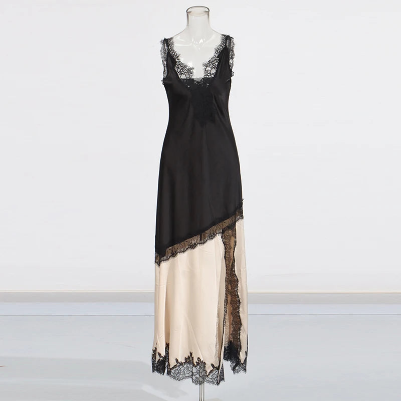 Zalia Atelier | Black and beige dress with lace details