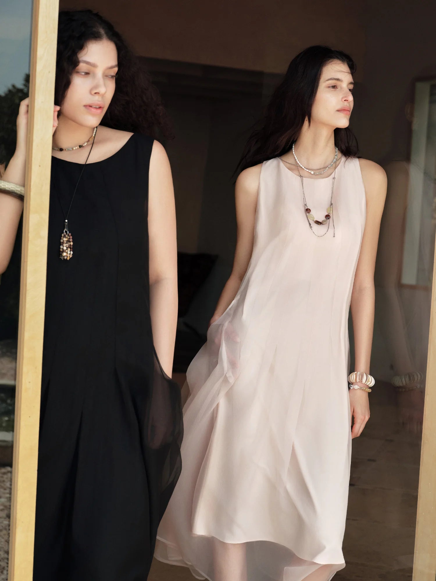Black and Beige Organza Sleeveless Midi Dress