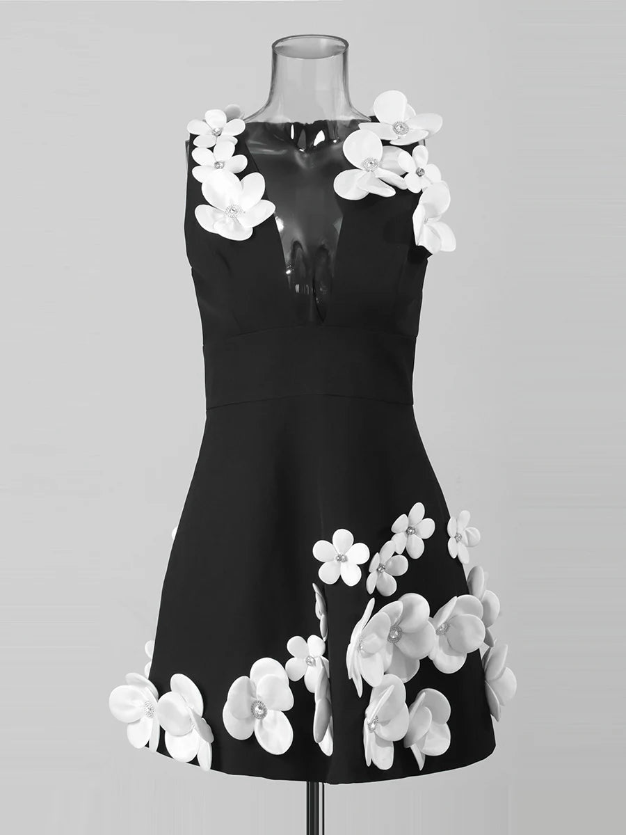 White Appliques Mini Dress |