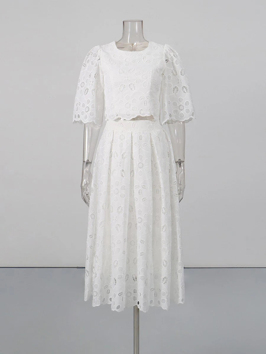Zalia Atelier - White Embroidered Two Piece Set