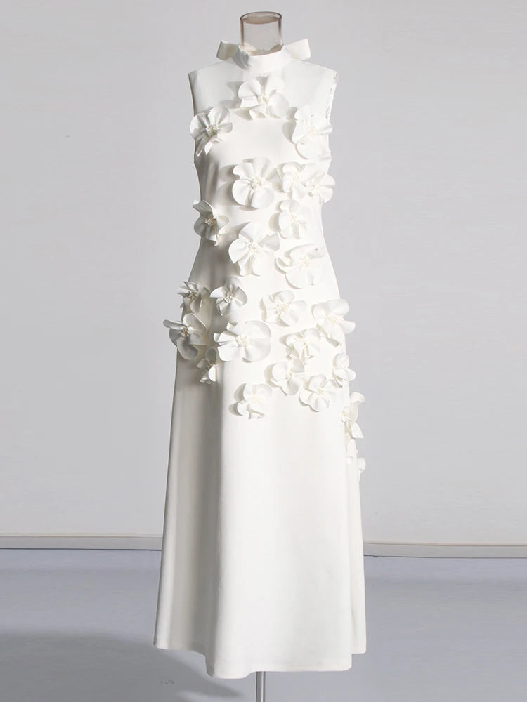 Zalia Atelier | White Flower Applique Dress